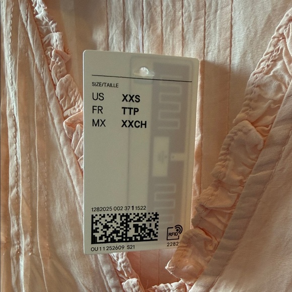 H&M Peach Pink Ruffled Blouse - Picture 3 of 3